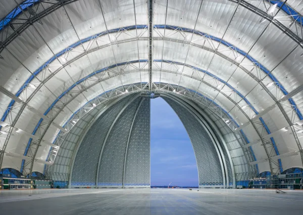 referenz-cargo-lifter-werfthalle-bild-02-palladium-pd-burg-schuh-gbr