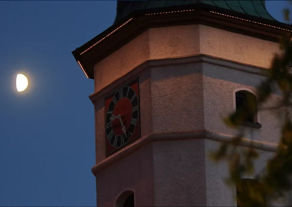 referenz-kirchturm-und-gemeindehaus-gerstetten-bild-03-licht.studio