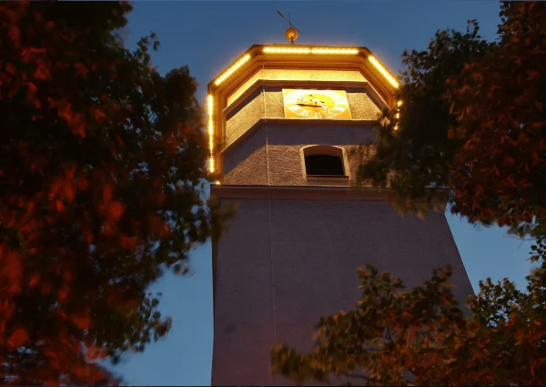 referenz-kirchturm-und-gemeindehaus-gerstetten-bild-05-licht.studio